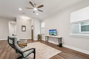 504 Peace Dr, Liberty Hill, TX 78642 - Photo 5