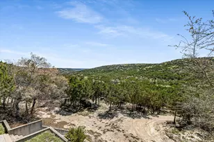 20220 Doe Run, Lago Vista, TX 78645 - Photo 9