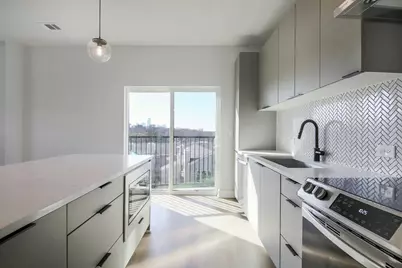 2500 Longview Street #501, Austin, TX 78705 - Photo 5