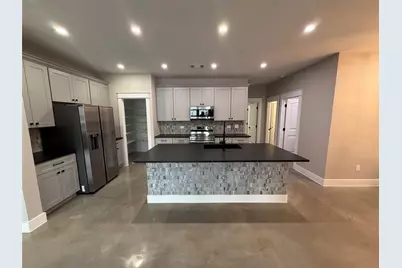 201 N Vandeveer Street, Burnet, TX 78611 - Photo 5