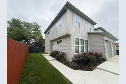 201 N Vandeveer Street, Burnet, TX 78611 - Photo 1