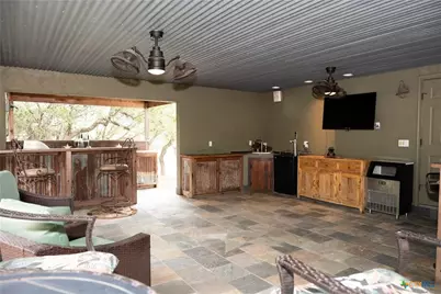 211 Cambridge Drive, New Braunfels, TX 78132 - Photo 1