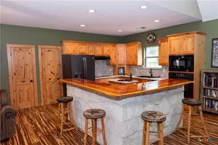 211 Cambridge Dr, New Braunfels, TX 78132 - Photo 5