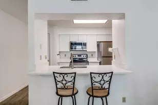 807 W 25th St, Austin, TX 78705 - Photo 17