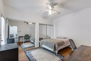 807 W 25th St, Austin, TX 78705 - Photo 23
