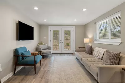 900 Deer Creek Circle, Dripping Springs, TX 78620 - Photo 5