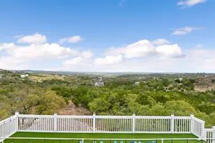 900 Deer Creek Cir, Dripping Springs, TX 78620 - Photo 31