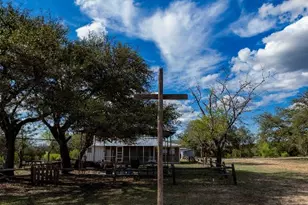 9939 Co Rd 404, Spicewood, TX 78669 - Photo 19