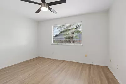 11912 Sunhillow Bend #B, Austin, TX 78758 - Photo 7