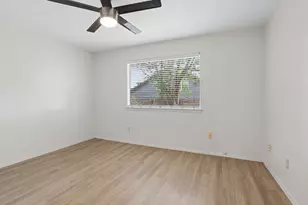 11912 Sunhillow Bend, Austin, TX 78758 - Photo 7