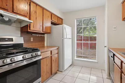 11912 Sunhillow Bend #B, Austin, TX 78758 - Photo 5