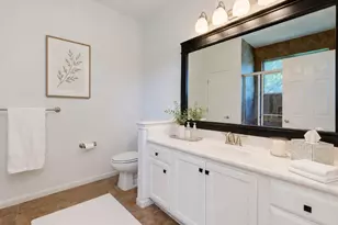 512 Eberhart Ln, Austin, TX 78745 - Photo 13