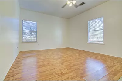 4605 Ribbecke Avenue, Austin, TX 78721 - Photo 5