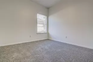 4605 Ribbecke Ave, Austin, TX 78721 - Photo 11