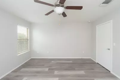 11221 Kirkland Hill Path, Austin, TX 78754 - Photo 9