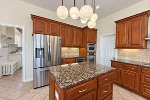 302 Saddletree Ln, Dripping Springs, TX 78620 - Photo 7