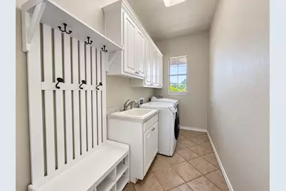 302 Saddletree Lane, Dripping Springs, TX 78620 - Photo 17