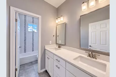 302 Saddletree Lane, Dripping Springs, TX 78620 - Photo 25