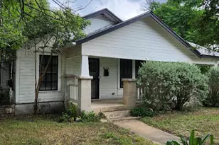 910 E 13th, Austin, TX 78702 - Photo 1