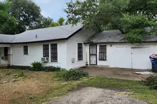 910 E 13th, Austin, TX 78702 - Photo 3