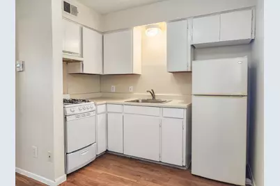 924 E Dean Keeton Street #228, Austin, TX 78705 - Photo 7