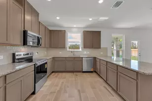 18005 Bridled Stallion Dr, Manor, TX 78653 - Photo 15