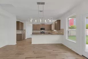 18005 Bridled Stallion Dr, Manor, TX 78653 - Photo 7