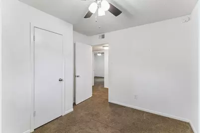 302 Harris Street, Smithville, TX 78957 - Photo 11