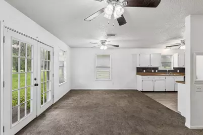 302 Harris Street, Smithville, TX 78957 - Photo 3