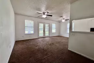 302 Harris St, Smithville, TX 78957 - Photo 31