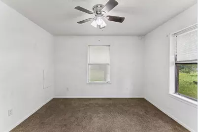 302 Harris Street, Smithville, TX 78957 - Photo 13