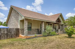 296 Makaha Dr, Bastrop, TX 78602 - Photo 3