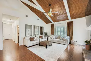 296 Makaha Dr, Bastrop, TX 78602 - Photo 5