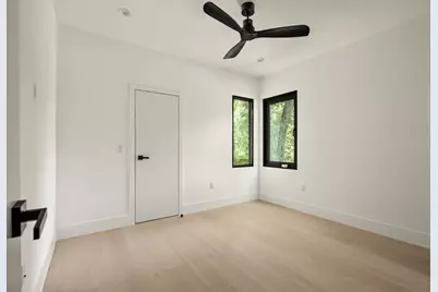 3210 Thompson Street, Austin, TX 78702 - Photo 27