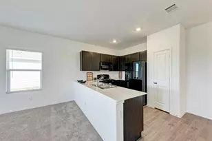 611 Halfmoon Dr, Lockhart, TX 78644 - Photo 9