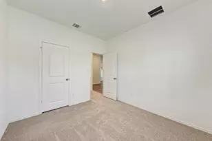 611 Halfmoon Dr, Lockhart, TX 78644 - Photo 19