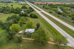5612 Hwy 71 E, Smithville, TX 78957 - Photo 27