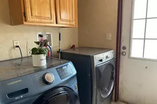 137 Oso St, Cedar Creek, TX 78612 - Photo 9