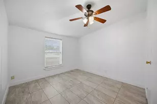 180 Quail Ridge Dr, Kyle, TX 78640 - Photo 17
