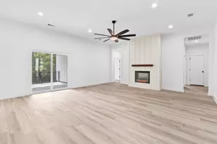 171 Lamaloa Ln, Bastrop, TX 78602 - Photo 17