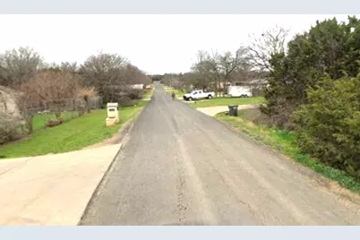 4256 Mistletoe Drive, Belton, TX 76513 - Photo 3