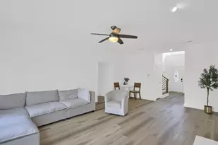 6001 Sierra Arbor Ct, Austin, TX 78759 - Photo 13