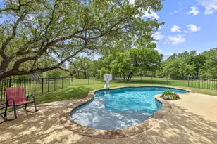 3696 Co Rd 207, Liberty Hill, TX 78642 - Photo 33