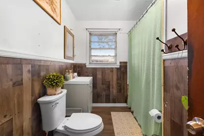 312 S Wilson Avenue, Giddings, TX 78942 - Photo 13