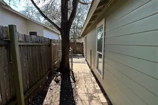 4406 Limewood Ct, Austin, TX 78727 - Photo 29