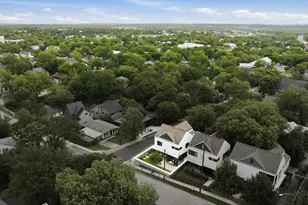 2311 E 18th St, Austin, TX 78702 - Photo 37