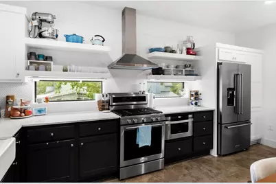 2311 E 18th Street, Austin, TX 78702 - Photo 15