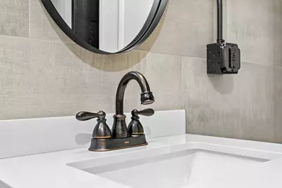 875 E Brenham Street, Giddings, TX 78942 - Photo 13