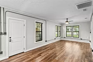 875 E Brenham St, Giddings, TX 78942 - Photo 3