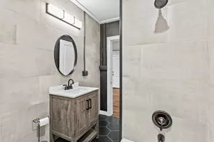 875 E Brenham St, Giddings, TX 78942 - Photo 11